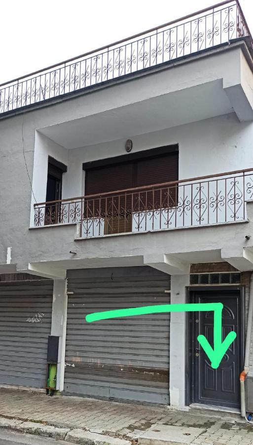 Royal Hostel Tiranë Luaran gambar