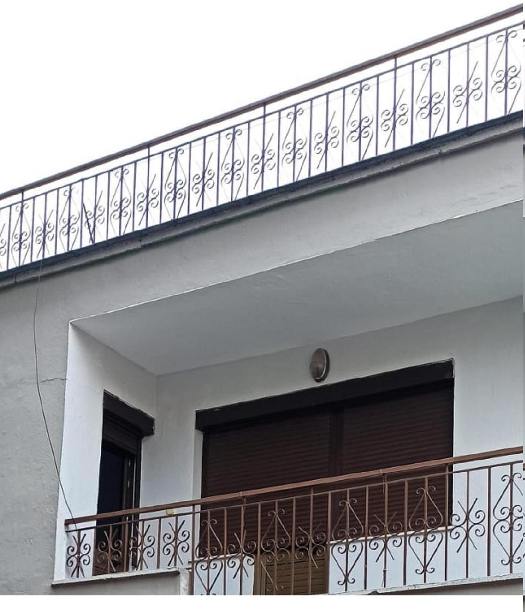 Royal Hostel Tiranë Luaran gambar